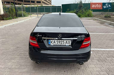 Седан Mercedes-Benz C-Class 2011 в 