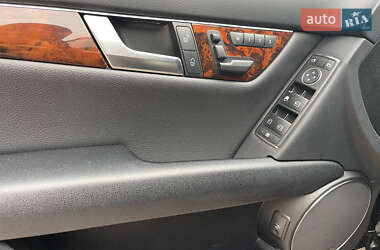Седан Mercedes-Benz C-Class 2011 в 