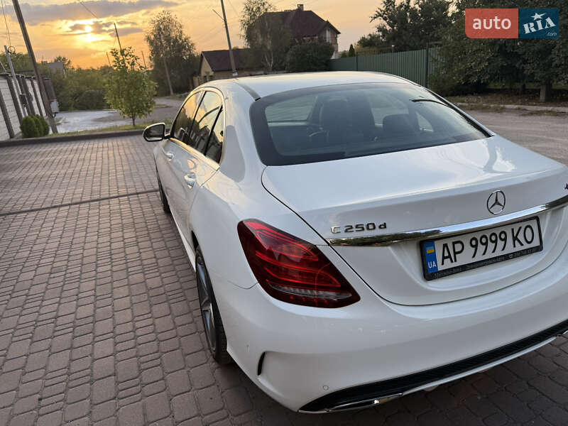 Седан Mercedes-Benz C-Class 2017 в Запорожье