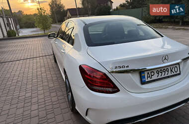Седан Mercedes-Benz C-Class 2017 в 