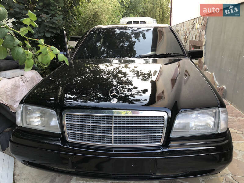 Седан Mercedes-Benz C-Class 1995 в Ивано-Франковске