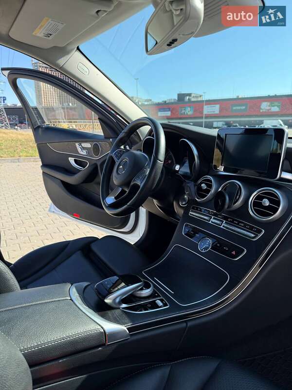 Седан Mercedes-Benz C-Class 2016 в Киеве