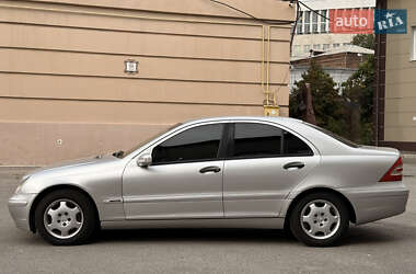 Седан Mercedes-Benz C-Class 2001 в 