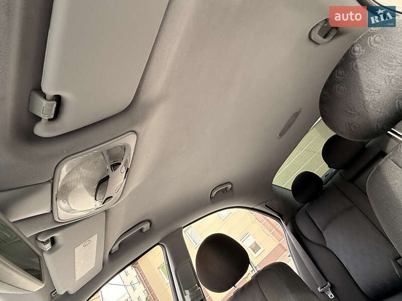 Седан Mercedes-Benz C-Class 2001 в Харкові