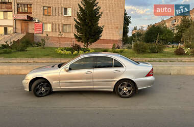 Седан Mercedes-Benz C-Class 2004 в 