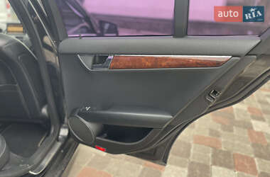 Седан Mercedes-Benz C-Class 2010 в 