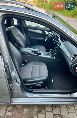 Универсал Mercedes-Benz C-Class 2011 в 