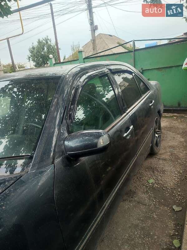 Седан Mercedes-Benz C-Class 1999 в Днепре