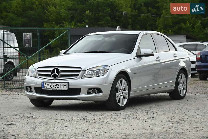 Седан Mercedes-Benz C-Class 2009 в Бердичеве