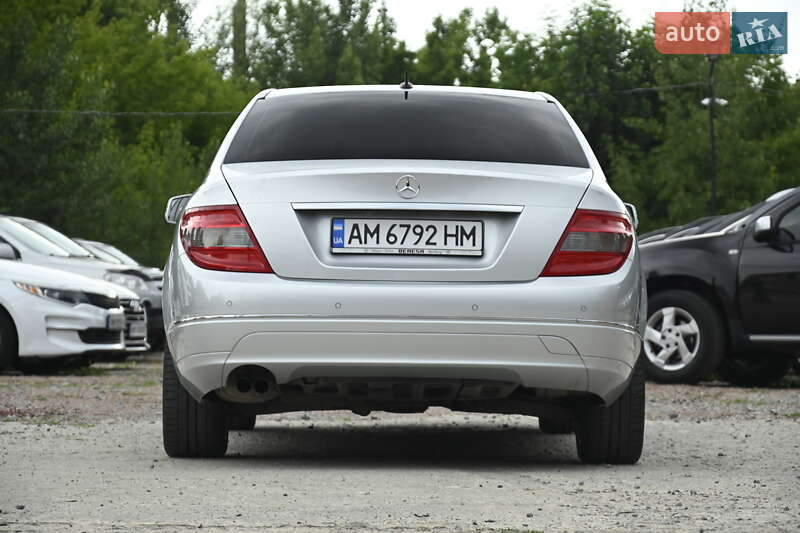 Седан Mercedes-Benz C-Class 2009 в Бердичеве