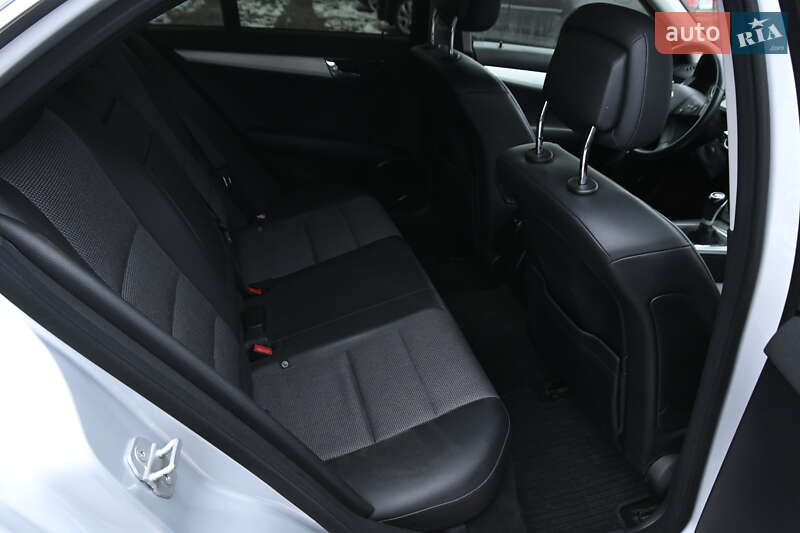 Седан Mercedes-Benz C-Class 2009 в Бердичеве
