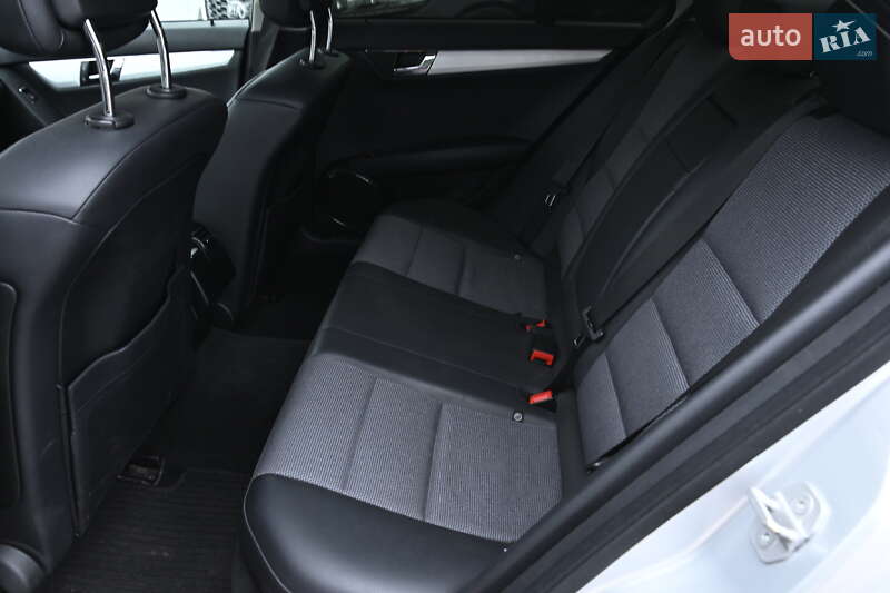 Седан Mercedes-Benz C-Class 2009 в Бердичеве