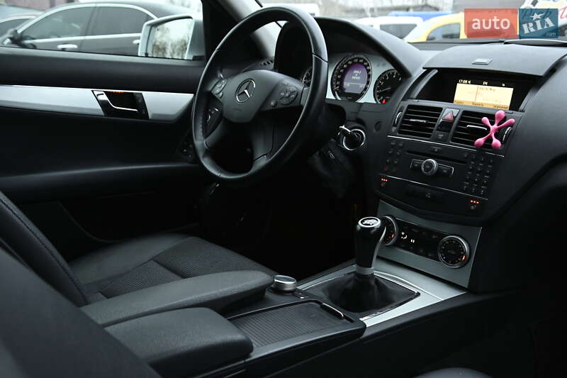 Седан Mercedes-Benz C-Class 2009 в Бердичеве