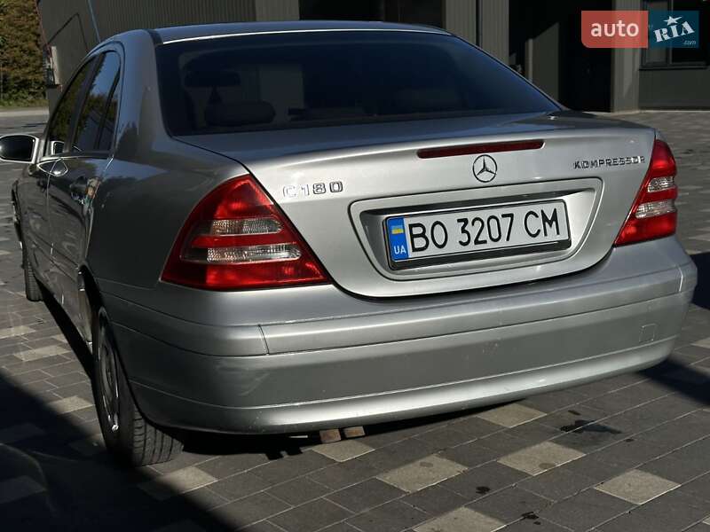 Седан Mercedes-Benz C-Class 2002 в Бучачі