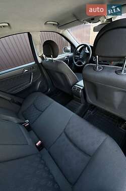 Седан Mercedes-Benz C-Class 2002 в 