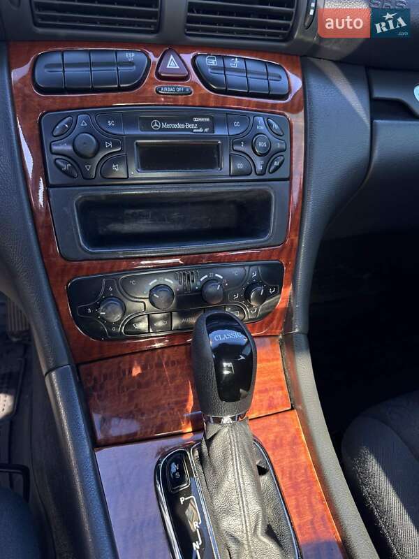 Седан Mercedes-Benz C-Class 2002 в Бучачі