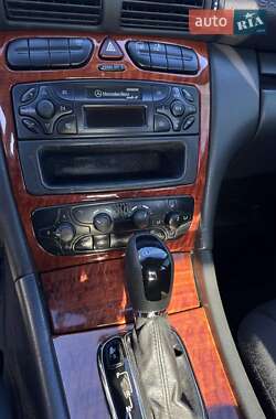 Седан Mercedes-Benz C-Class 2002 в 