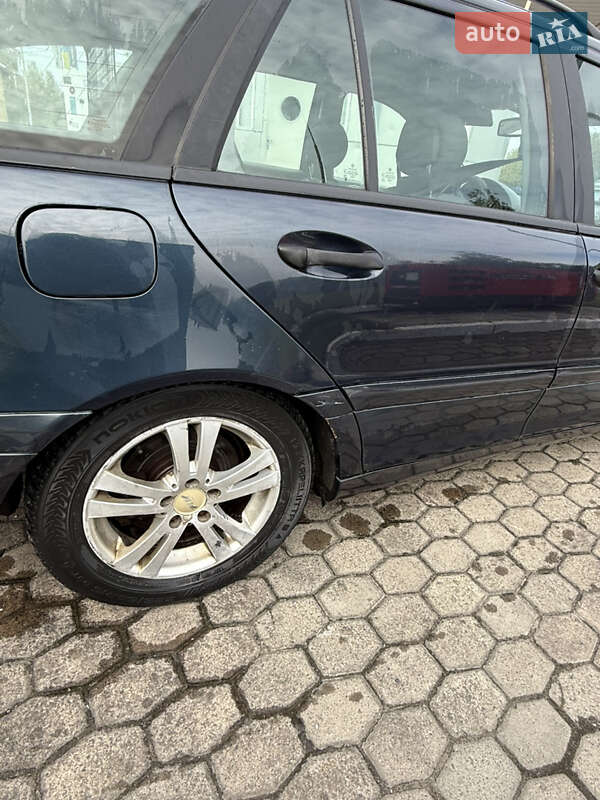 Универсал Mercedes-Benz C-Class 2004 в Костополе