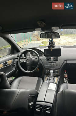 Універсал Mercedes-Benz C-Class 2011 в 