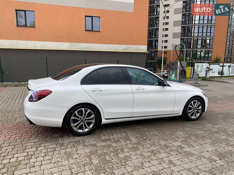 Седан Mercedes-Benz C-Class 2016 в Ивано-Франковске