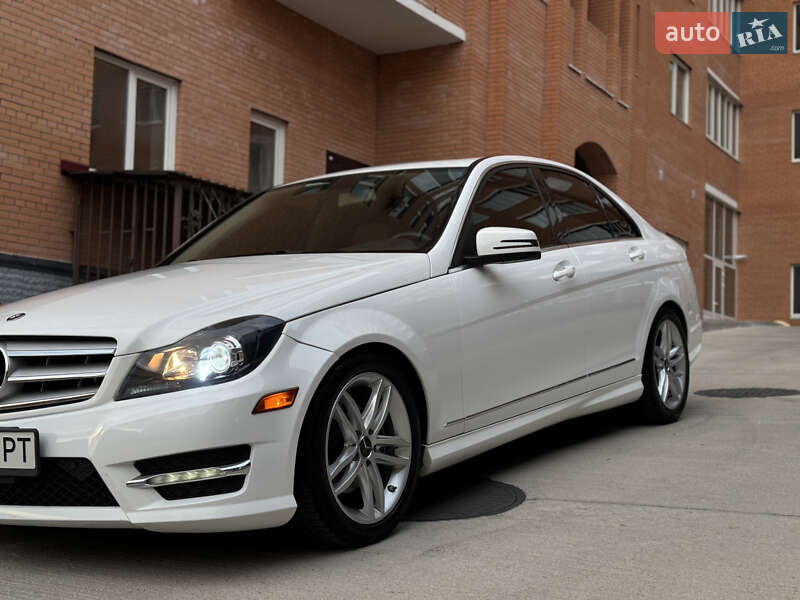 Седан Mercedes-Benz C-Class 2013 в Белой Церкви