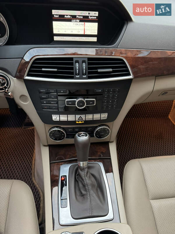 Седан Mercedes-Benz C-Class 2013 в Белой Церкви