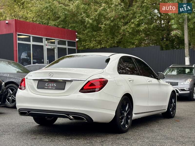 Седан Mercedes-Benz C-Class 2016 в Києві