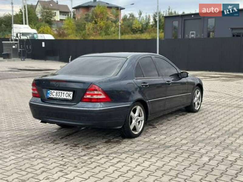 Седан Mercedes-Benz C-Class 2001 в Львове