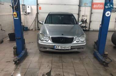 Седан Mercedes-Benz C-Class 2003 в Івано-Франківську
