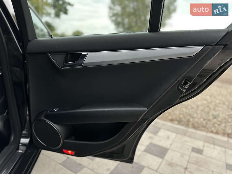 Универсал Mercedes-Benz C-Class 2012 в Ивано-Франковске