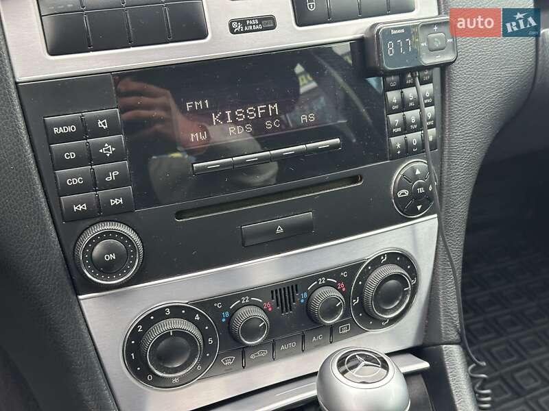 Седан Mercedes-Benz C-Class 2007 в Киеве фото 23 Седан Mercedes-Benz C-Class 2007 в Киеве