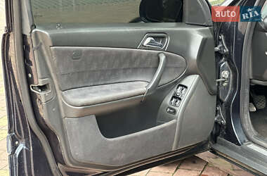 Седан Mercedes-Benz C-Class 2001 в 