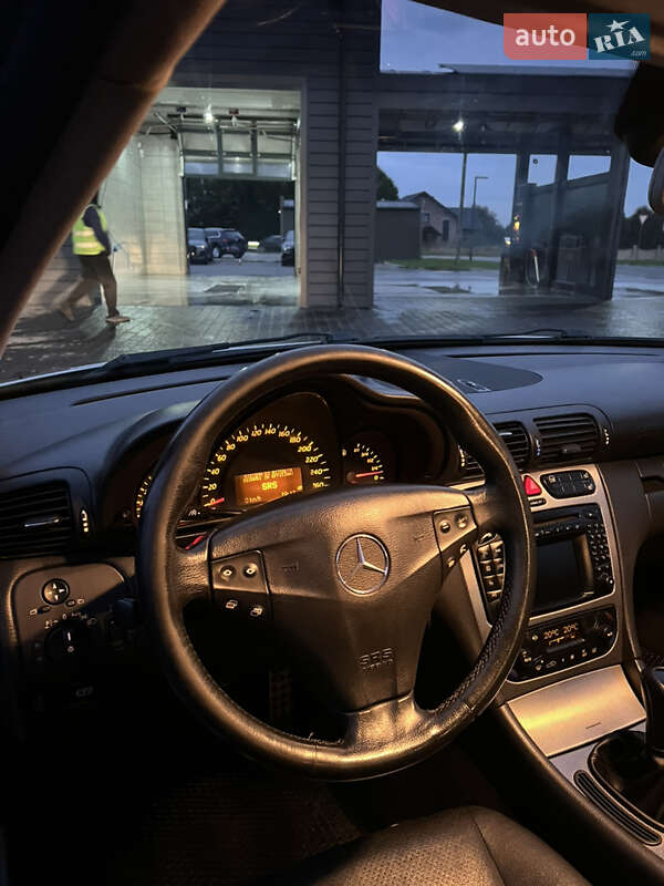 Купе Mercedes-Benz C-Class 2001 в Івано-Франківську