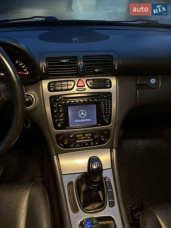 Купе Mercedes-Benz C-Class 2001 в Івано-Франківську