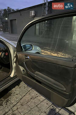 Купе Mercedes-Benz C-Class 2001 в 