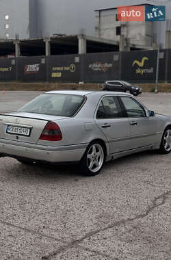 Седан Mercedes-Benz C-Class 1995 в 