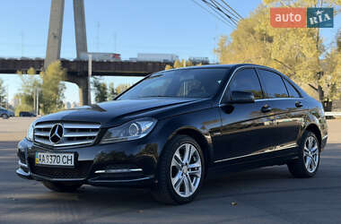 Седан Mercedes-Benz C-Class 2011 в Киеве