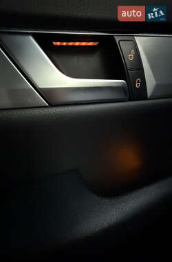 Седан Mercedes-Benz C-Class 2011 в 
