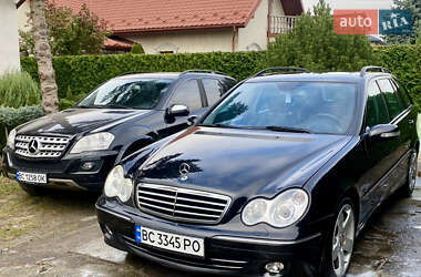 Универсал Mercedes-Benz C-Class 2004 в Львове
