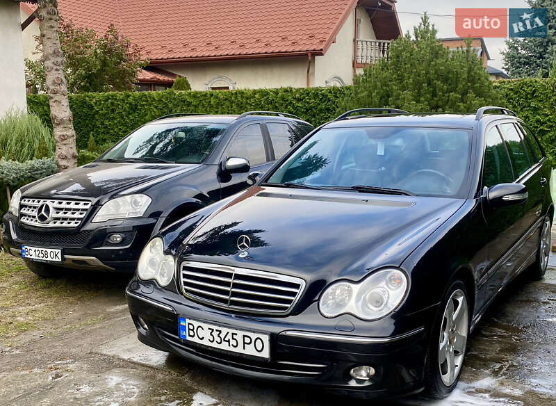 Mercedes-Benz C-Class 2004