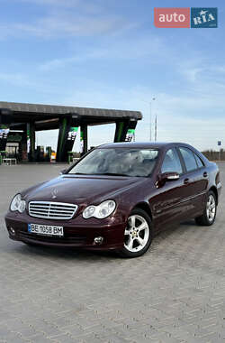 Седан Mercedes-Benz C-Class 2006 в 