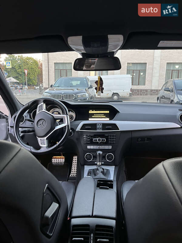 Седан Mercedes-Benz C-Class 2011 в Могилев-Подольске
