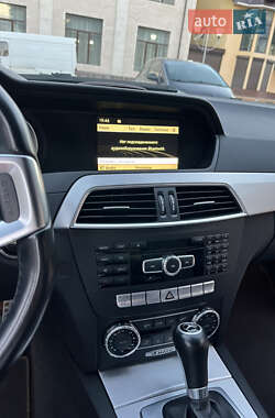 Седан Mercedes-Benz C-Class 2011 в 