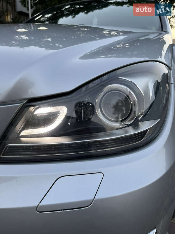 Седан Mercedes-Benz C-Class 2011 в Могилев-Подольске