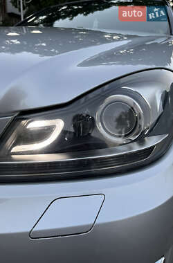 Седан Mercedes-Benz C-Class 2011 в 