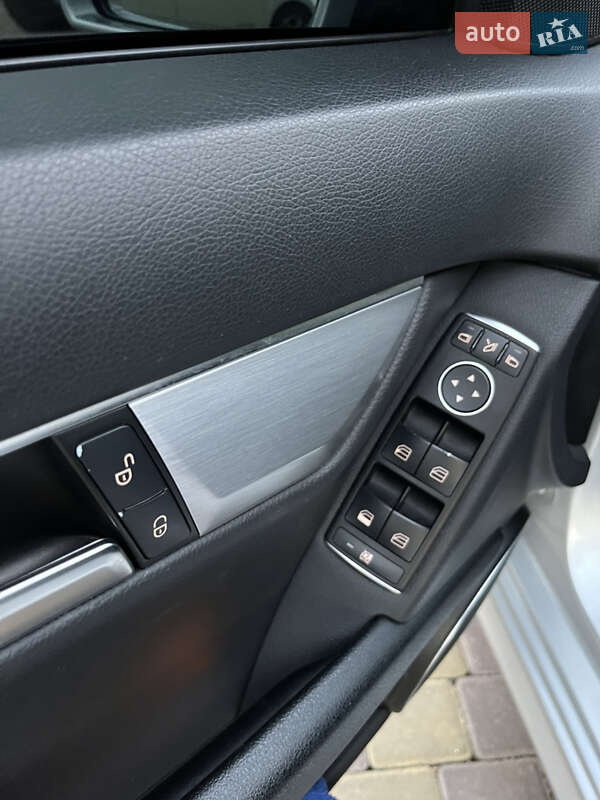 Седан Mercedes-Benz C-Class 2011 в Могилев-Подольске