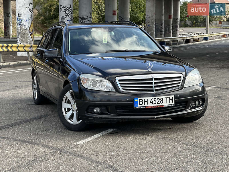 Mercedes-Benz C-Class 2009