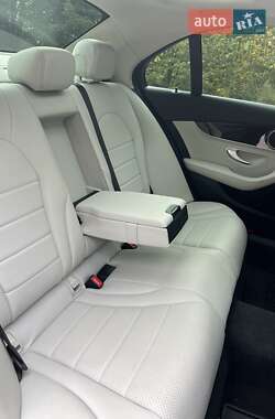 Седан Mercedes-Benz C-Class 2017 в 