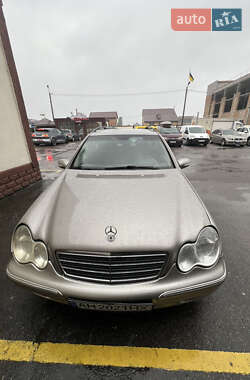 Універсал Mercedes-Benz C-Class 2002 в 