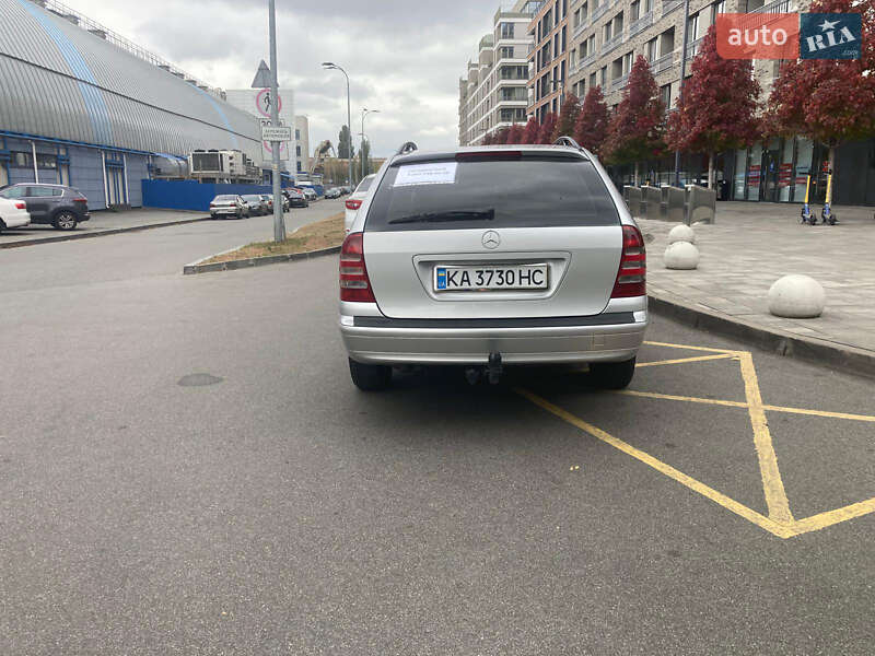 Універсал Mercedes-Benz C-Class 2003 в Києві фото 9 Універсал Mercedes-Benz C-Class 2003 в Києві